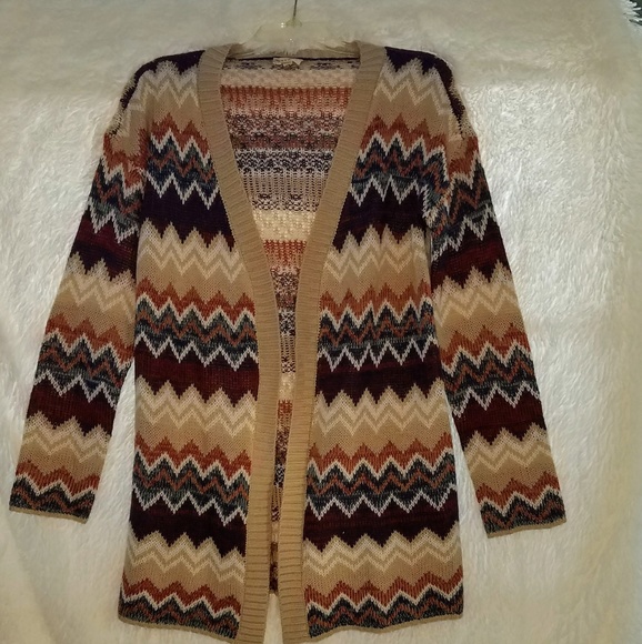 Hem and Thread Chevron Cardigan - Picture 5 of 5